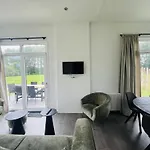 בית נופש Bungalowpark De Horn - Floresta 215
