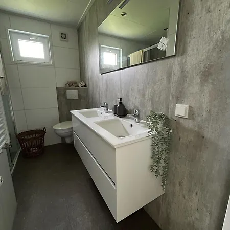 Bungalowpark De Horn - Floresta 215 Hébergement de vacances
